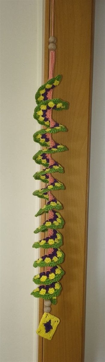 Molinillo — Colgante de crochet tejido a mano